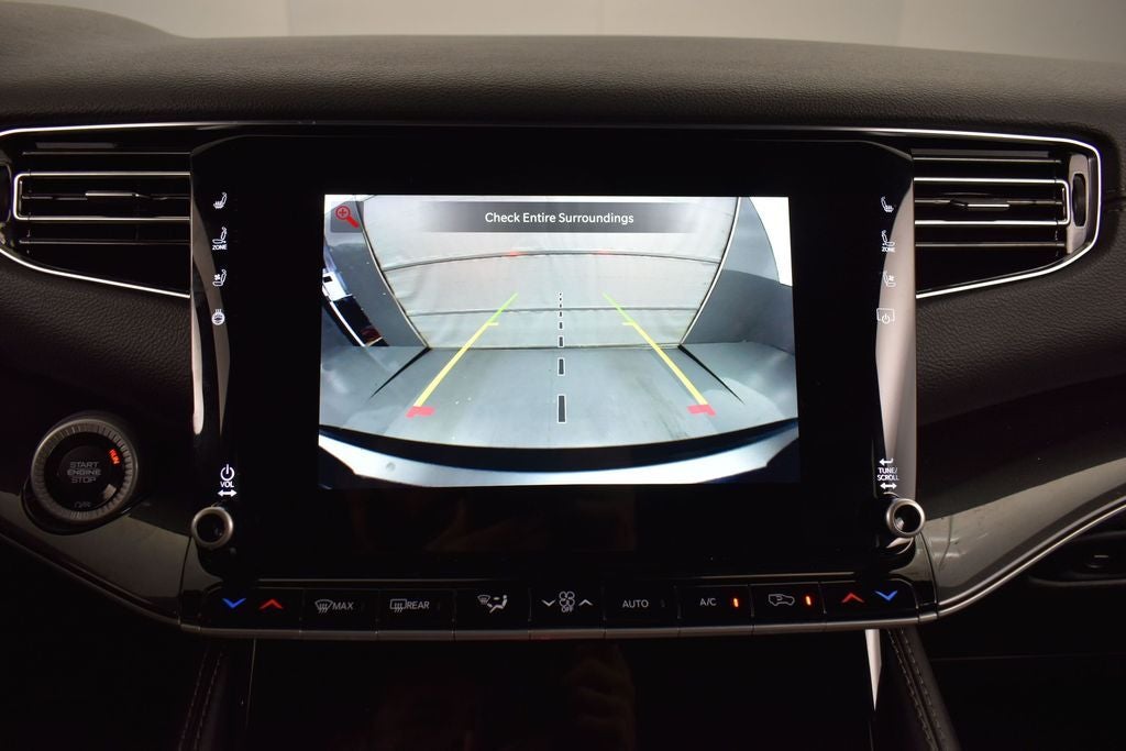 2023 Jeep Wagoneer Base
