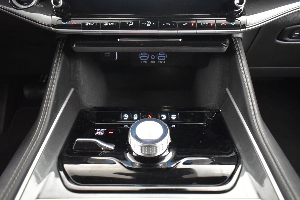 2023 Jeep Wagoneer Base