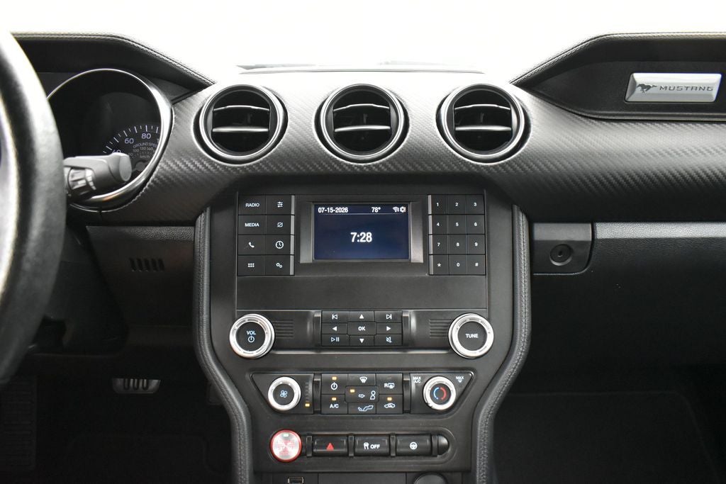 2021 Ford Mustang EcoBoost