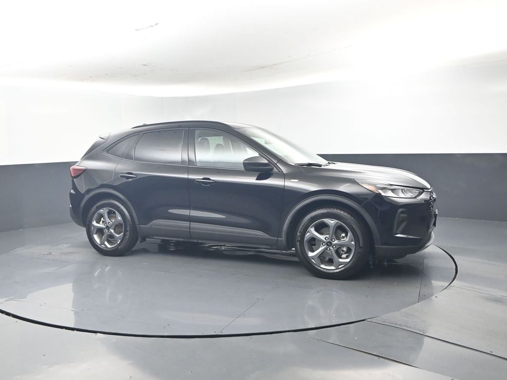 2025 Ford Escape ST-Line 300A