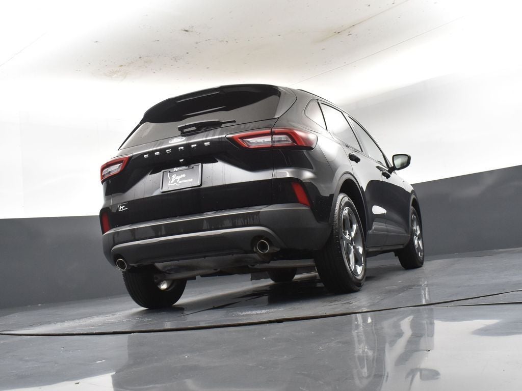 2025 Ford Escape ST-Line 300A