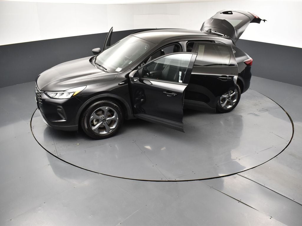 2025 Ford Escape ST-Line 300A