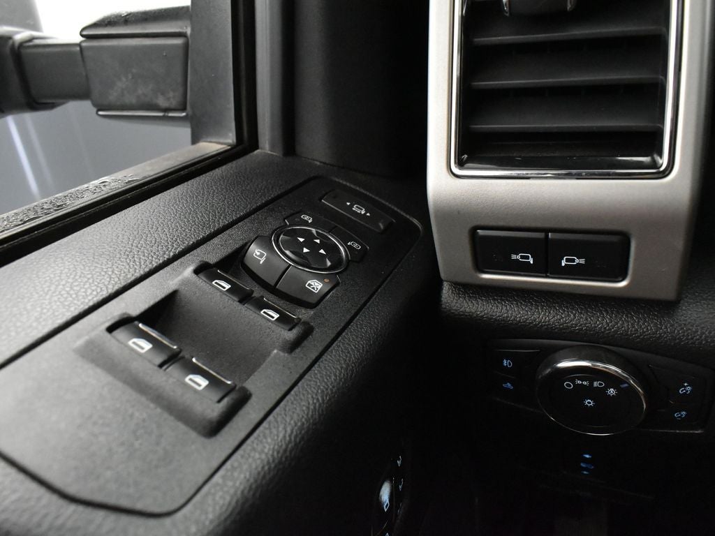 2021 Ford F-250SD Lariat