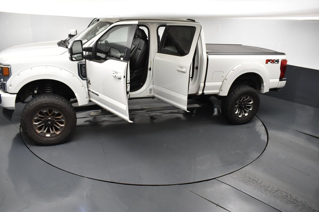 2021 Ford F-250SD Lariat Black Widow