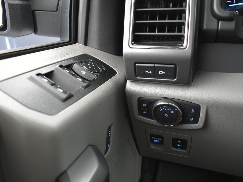 2020 Ford F-150 XLT 302A