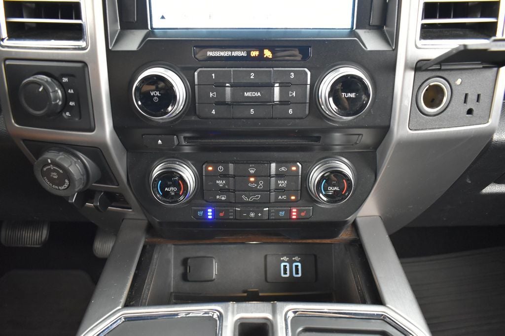 2016 Ford F-150 Platinum 701A