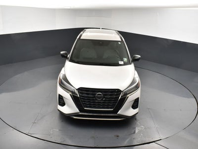 2021 Nissan Kicks SR