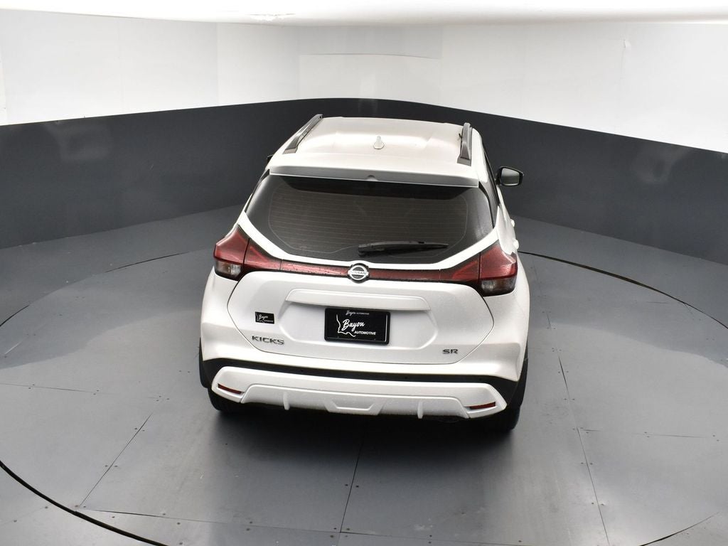 2021 Nissan Kicks SR