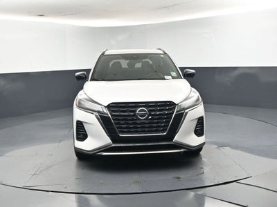 2021 Nissan Kicks SR