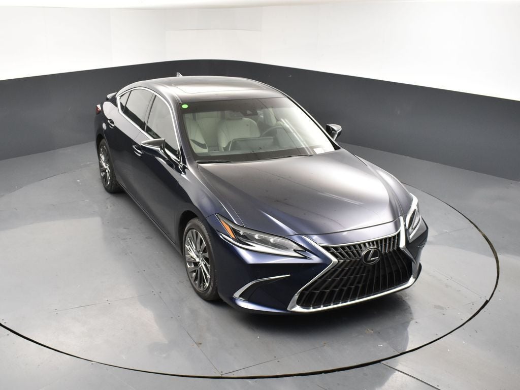 2025 Lexus ES 300h Ultra Luxury
