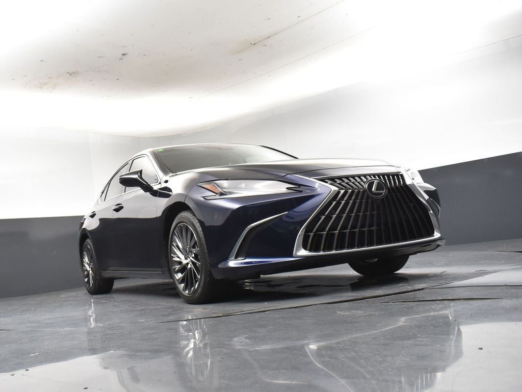 2025 Lexus ES 300h Ultra Luxury