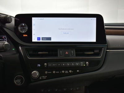 2025 Lexus ES 300h Ultra Luxury