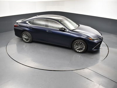 2025 Lexus ES 300h Ultra Luxury