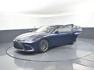 2025 Lexus ES 300h Ultra Luxury
