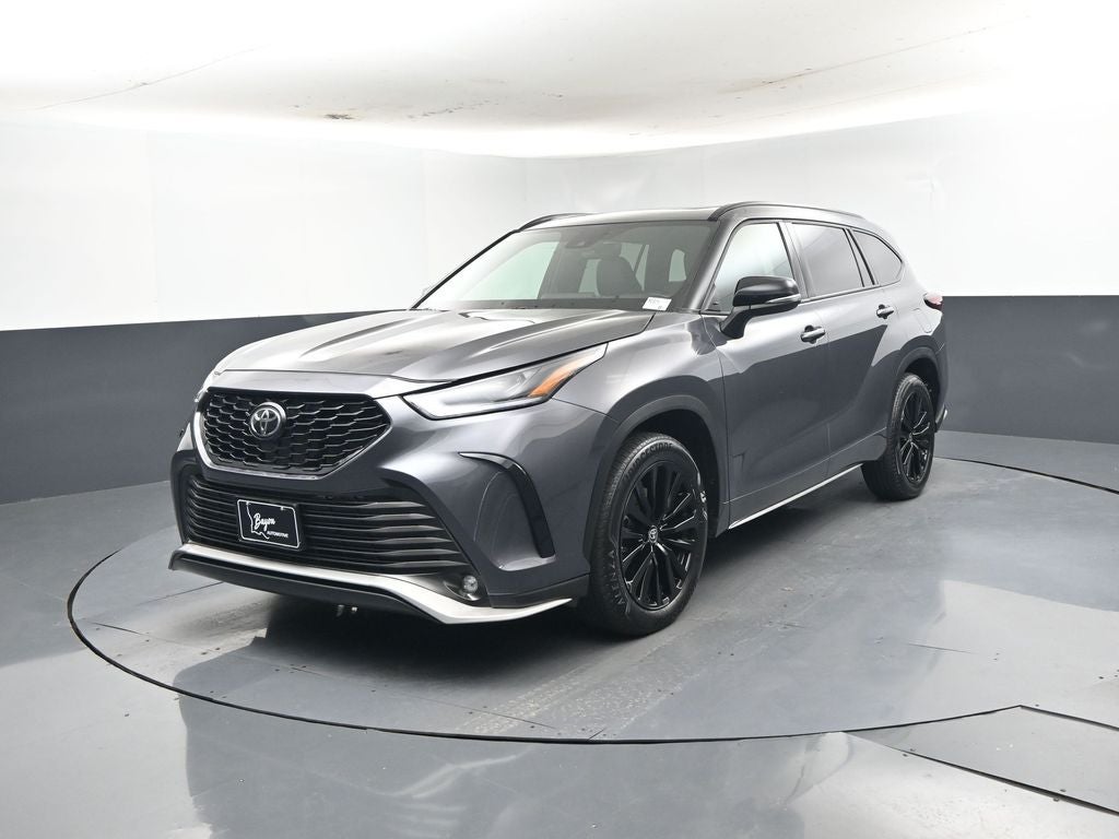 2025 Toyota Highlander XSE