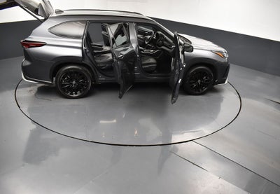 2025 Toyota Highlander XSE
