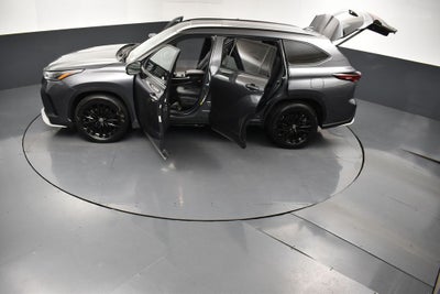 2025 Toyota Highlander XSE
