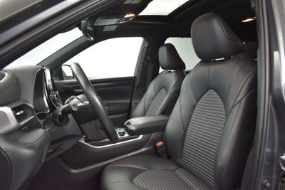 2025 Toyota Highlander XSE
