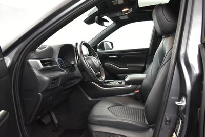 2025 Toyota Highlander XSE