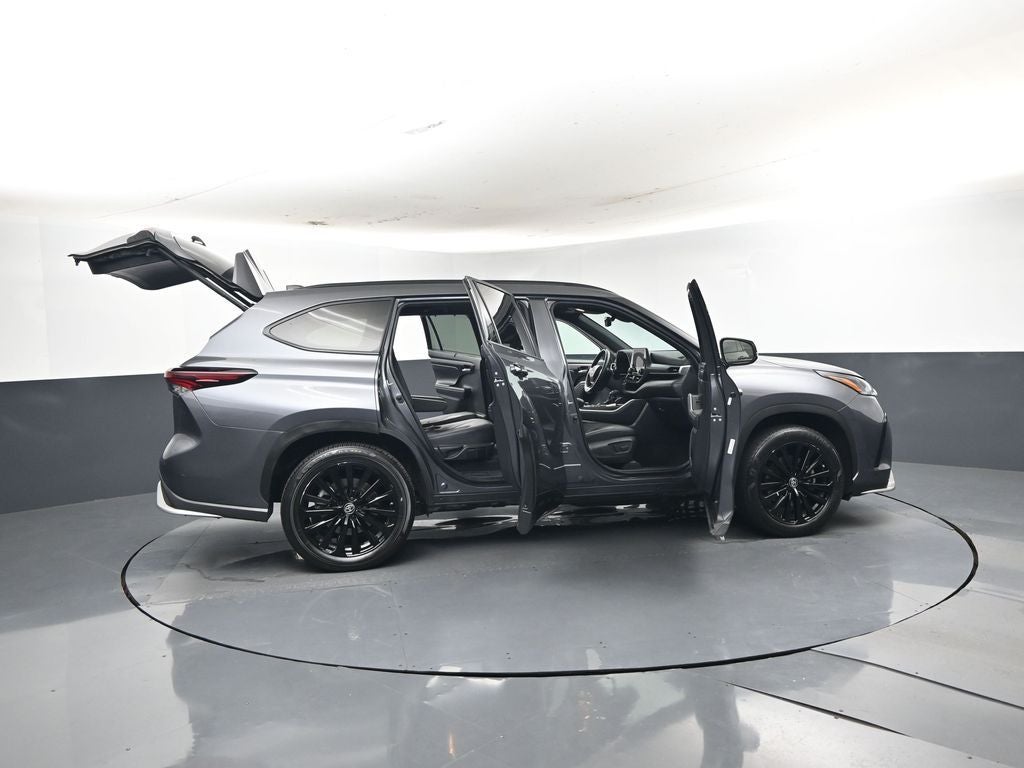 2025 Toyota Highlander XSE