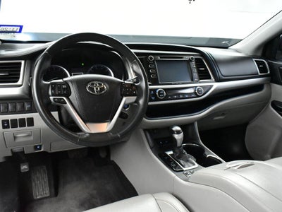 2016 Toyota Highlander XLE V6