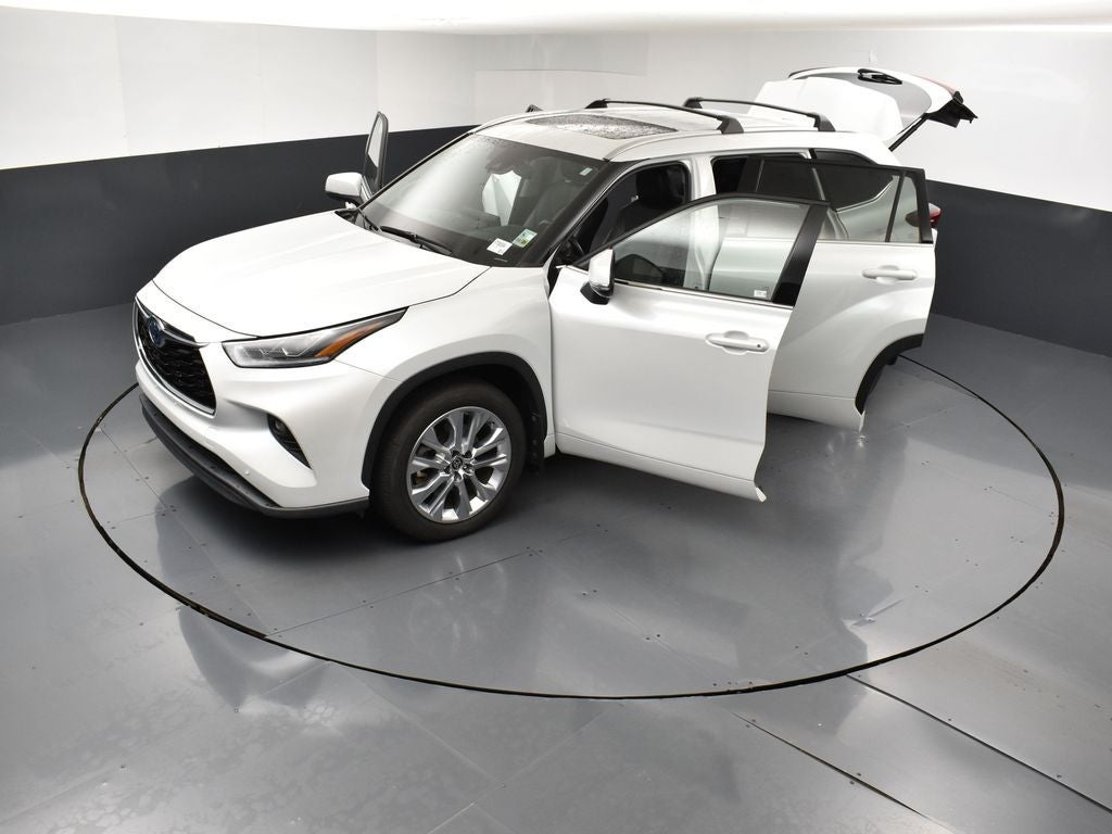 2022 Toyota Highlander Hybrid Limited