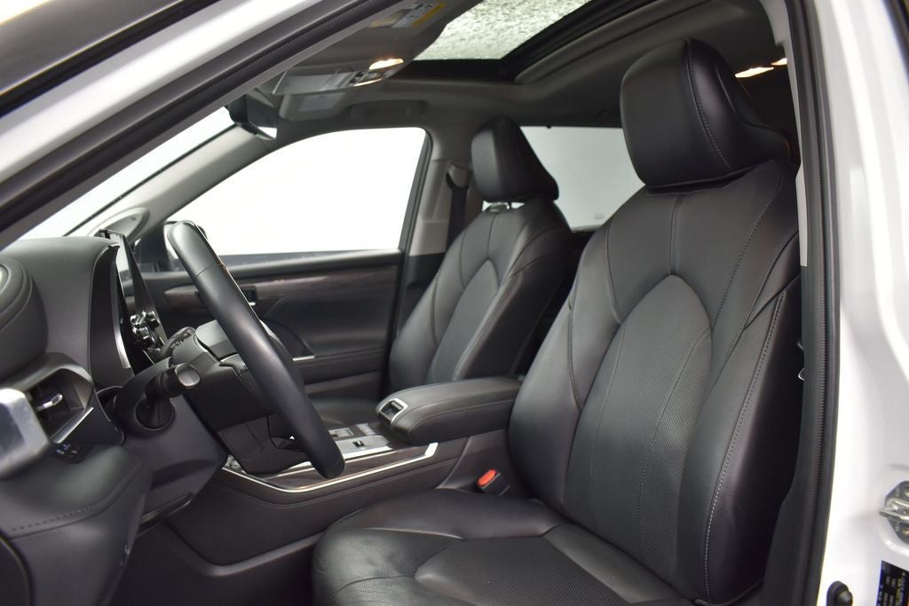 2022 Toyota Highlander Hybrid Limited