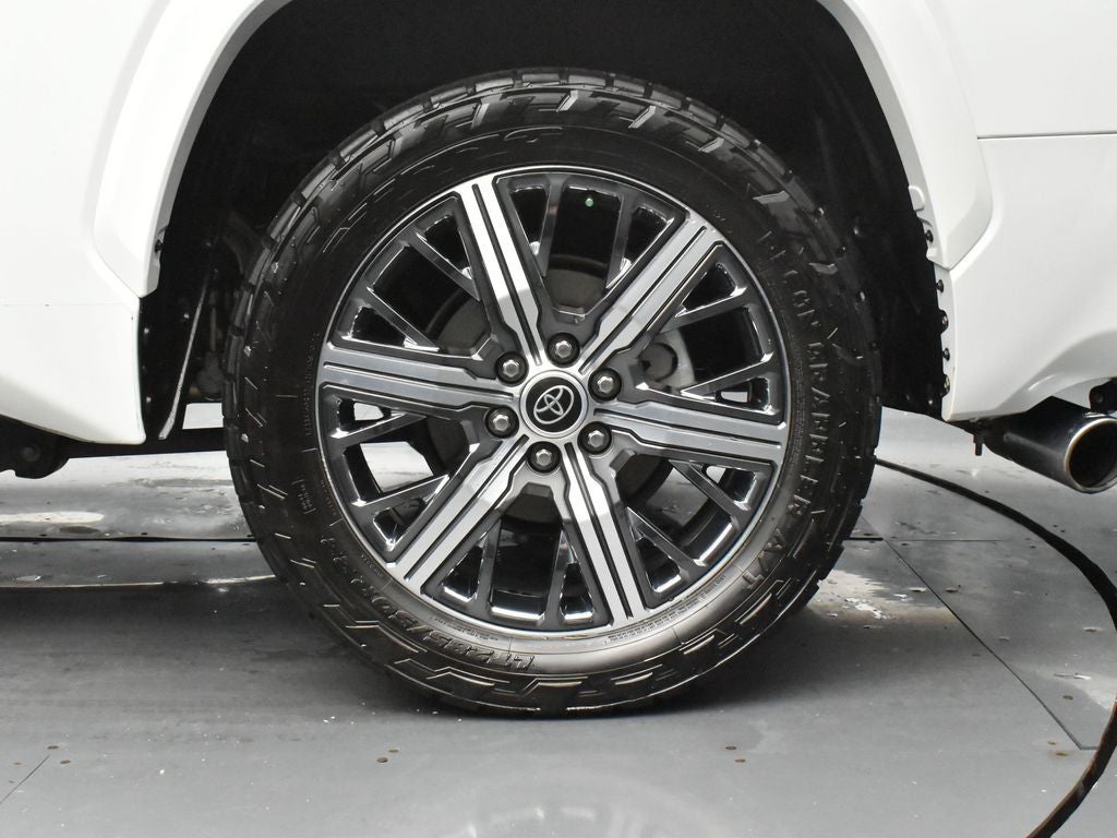 2023 Toyota Tundra Hybrid Capstone