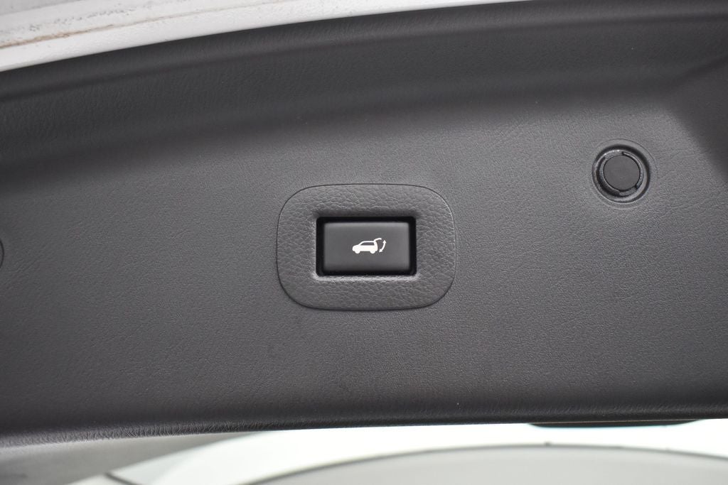 2017 Nissan Armada SL
