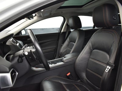 2019 Jaguar XE 25t Prestige