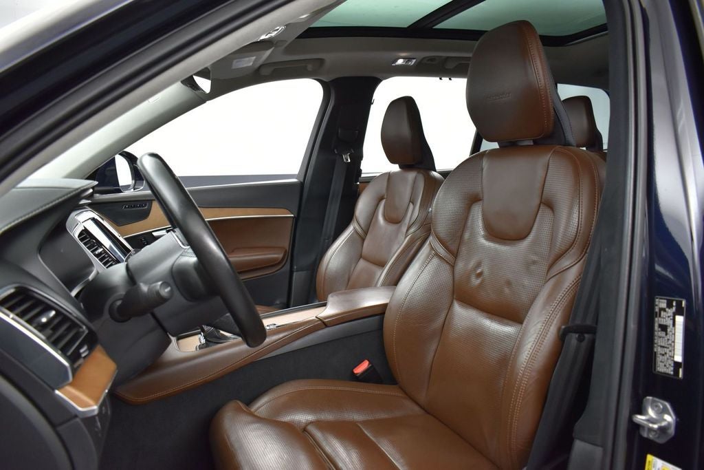 2019 Volvo XC90 T6 Inscription